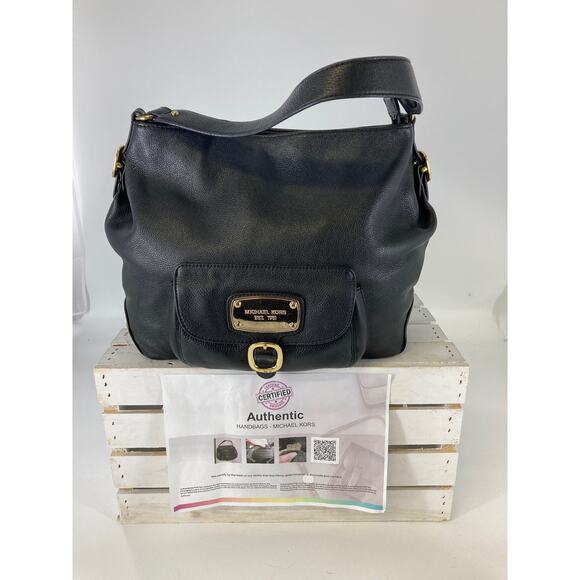 MICHAEL KORS, LARGE BLACK PEBBLED LEATHER SHOULDER BAG - Picture 1 of 16